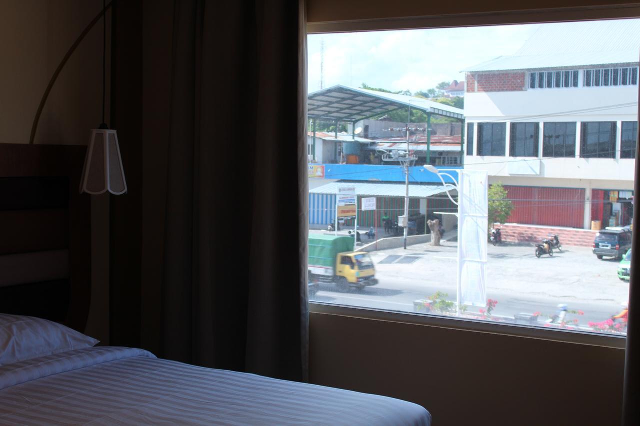 M Hotel Kupang Kupang (East Nusa Tenggara) Exterior foto