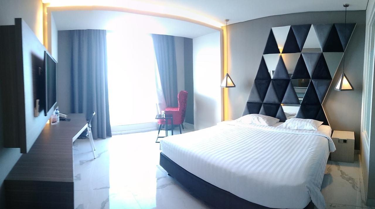 M Hotel Kupang Kupang (East Nusa Tenggara) Exterior foto